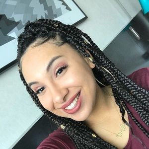 Meet your Posher, Keana